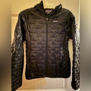 Patagonia - Women’s Micro Puff® Hoody - Like New!